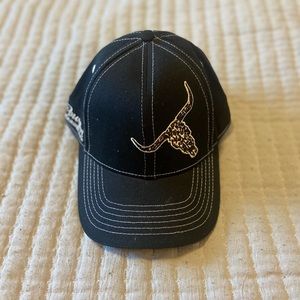 Cowgirl hardware snap back ball cap! Never worn!